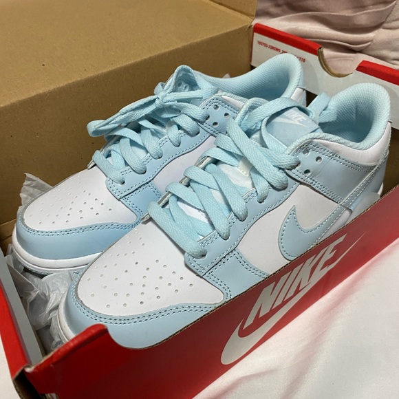 Nike Blue and White Sneakers Low-Top Design - Picture 1 of 14